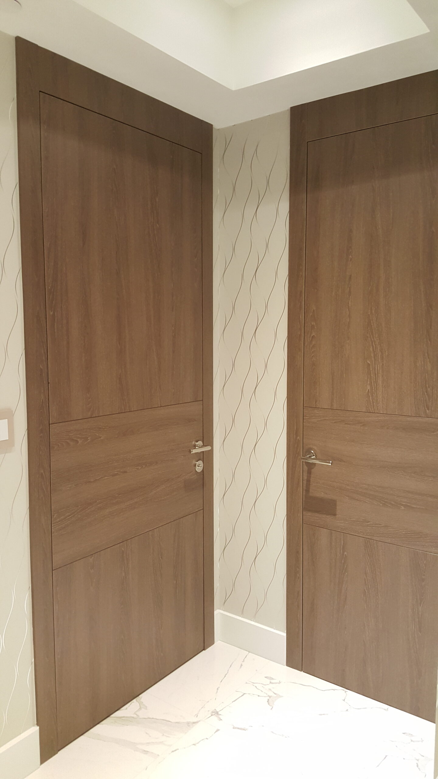 Oak finish doors Chicago Penthouse